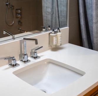 Brentwood Bay Resort | Brentwood Bay Resort & Spa