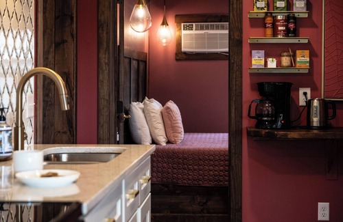 Prescott Condo | Bridal Party | Glam Room | Rooftop Patio & Arcade