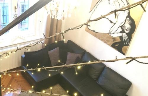 Budavar Apartment | Bridge & Castle Art Apartman