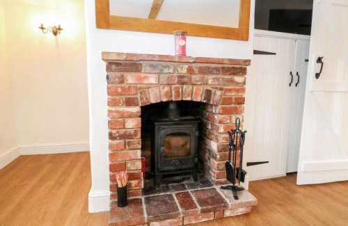 Hethel House | Bridge End Cottage
