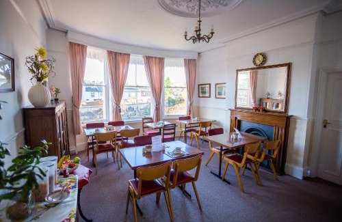 Tiverton House | Bridge Guest House