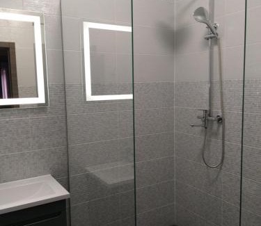 Kharkiv Hotel | Bridge