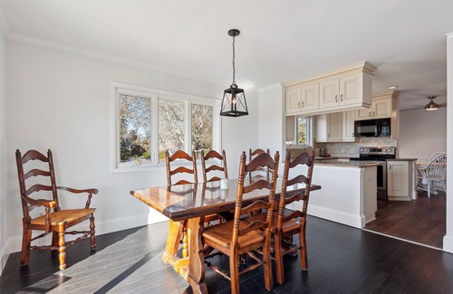 Hampton Bays House | Bridge-View - 1 mi Dune Rd - Private Beach Access