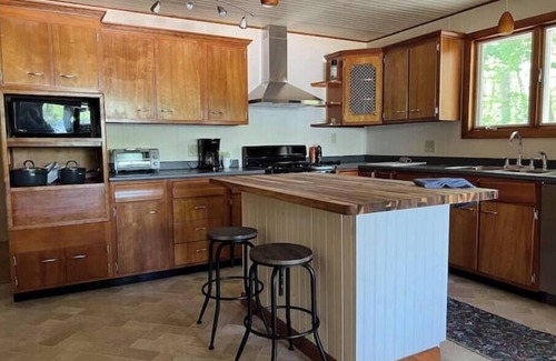 Deer Isle Apartment | Bridge view w/beach& boat access