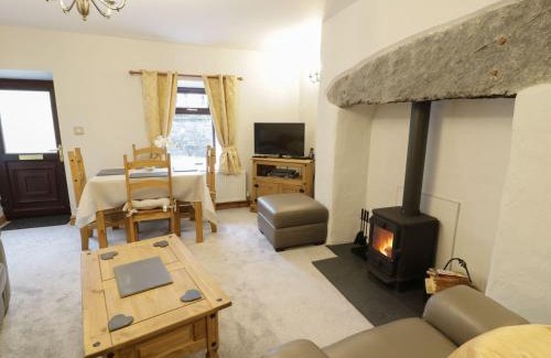 Rhiwbryfdir House | Bridgeway House