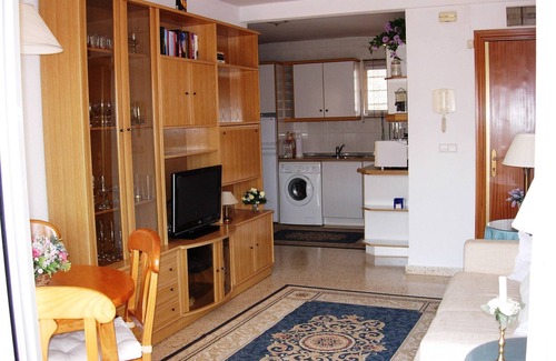 Villajoyosa Apartment | Bright apartment in Villajoyosa Registration number: VT-453318-A