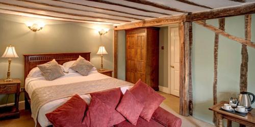 Mallwyd Hotel | Brigands Inn