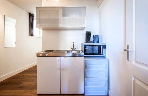 Nieuwmarkt en Lastage Apartment | Bright 1-Bedroom Apartment