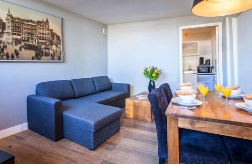 Nieuwmarkt en Lastage Apartment | Bright 1-Bedroom Apartment