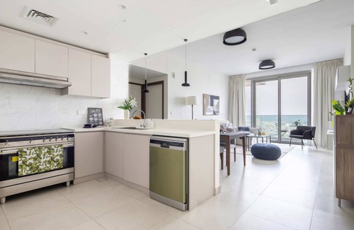Bur Dubai Apartment | Bright 1BR w City Views Close to Metro Station!