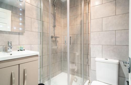 Blackburn Apartment | Bright 2 Bed Apartment in Central Blackburn