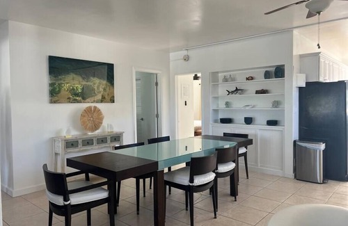 Lauderdale Beach House | Bright 2 Bedroom w/Den Bungalow Overlooking Ocean