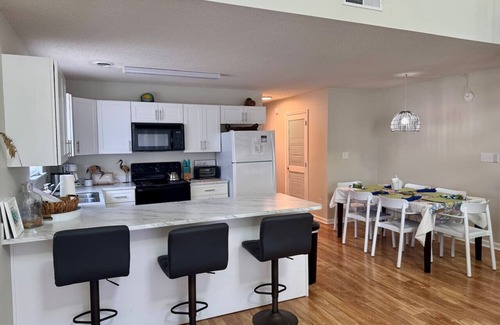 Surfside Beach Apartment | Bright 2 Bedroom 2 Bath Minutes To Beach