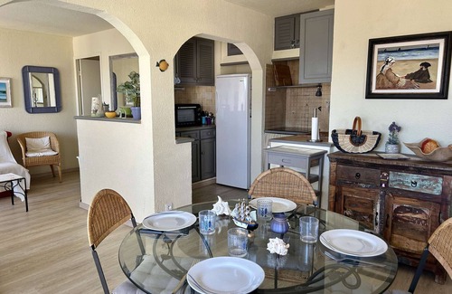 Saint-Raphael Apartment | Bright 2-room apartment, air-conditioned, near the sea in Saint-Raphaël