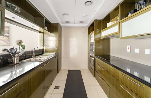 Downtown Dubai Apartment | Bright 2BD in Downtown Near Burj Khalifa