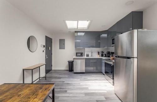 East Harlem Apartment | Bright 2BR 2BA Steps from Central Park, Great Location!