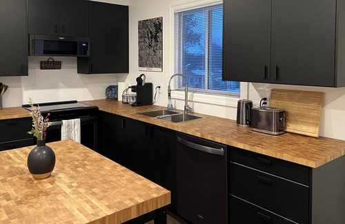 Port Carling House | Bright 3-Bedroom Home in Port Carling