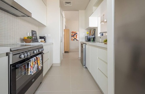 Dubai Apartment | Bright 3BR + Maid's Room w/Creek Harbour Views!
