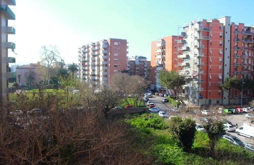 Livorno Apartment | Bright, airy, 4 floor apartment, parking space with gates