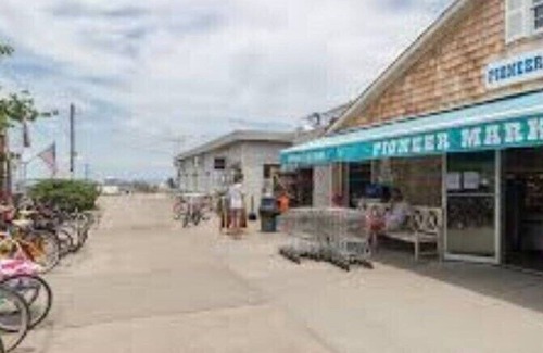 Fair Harbor House | Bright airy Fair Harbor home with ocean views steps from the soft sandy beach