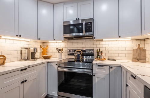 Mammoth Lakes Condo | Bright & airy, serene, clean & comfy Snowcreek IV
