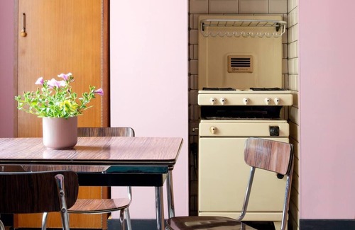 Margate Apartment | Bright and Beautiful Margate Flat in Cliftonville. A short walk to Walpole Bay