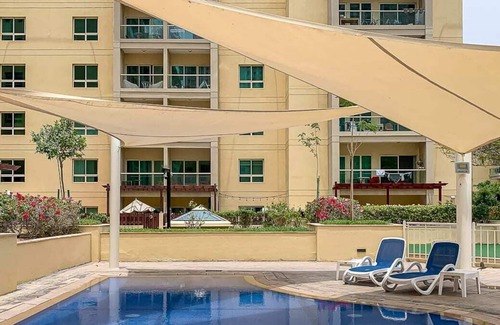 The Greens Apartment | Bright and Beautiful 1BR Apartment in The Greens!