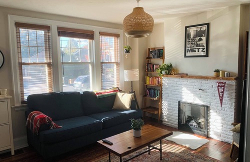 Keelesdale - Eglinton West House | Bright and Cozy 2Br House