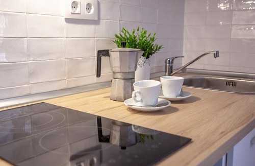 Nervion Apartment | Bright and cozy apartment in Seville. A-C/WIFI