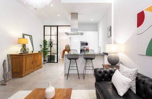 Almagro Apartment | Bright and cozy in Chamberí