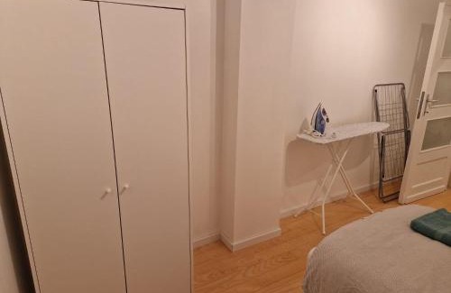 Berg House | Bright and cozy room next to the airport petit