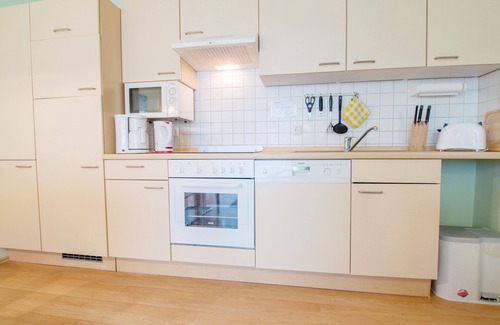 Zingst Apartment | Bright and friendly furnished apartment in a central and quiet location!