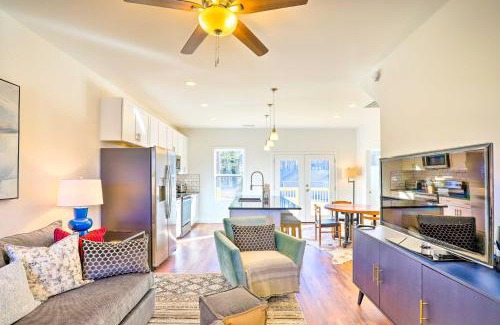 Oakley House | Bright and Inviting Home by Biltmore Village with Deck