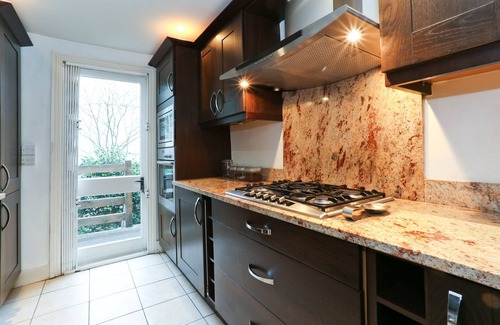 Chelsea Apartment | Bright and large two bedrooms flat with garden in central location
