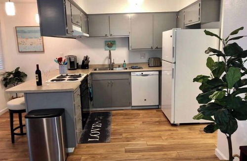 Chico Apartment | Bright and Modern 2 Bedroom in Downtown Chico