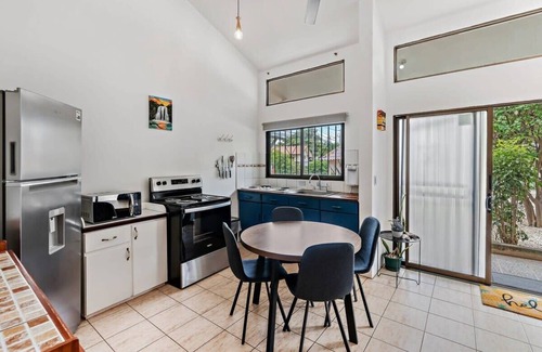 Coco Apartment | Bright and Spacious Loft-Style Apartment a Five-Minute Walk to the Beach