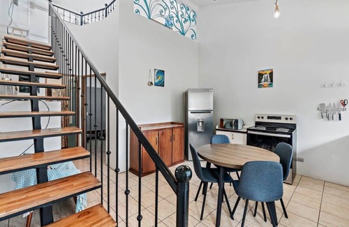 Coco Apartment | Bright and Spacious Loft-Style Apartment a Five-Minute Walk to the Beach