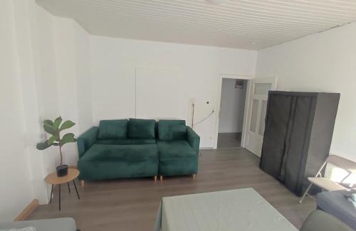 Biebrich Apartment | Bright and Spacious Apartment in Wiesbaden City Center