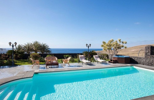 Puerto Calero Villa | Bright and Spacious Puerto Calero Villa | 3 Bedrooms | Villa Viejo Dos |.