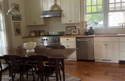 Muncy House | Bright and Sunny Historic 3-bedroom house in quaint Muncy
