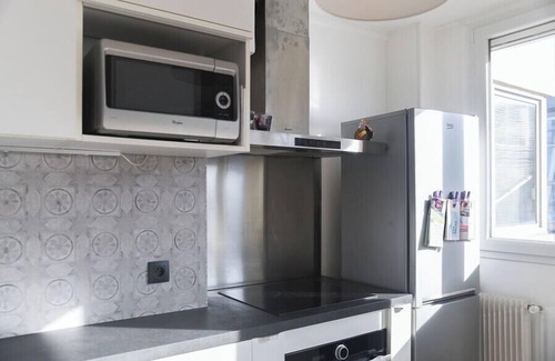 Le Kremlin-Bicetre Apartment | Bright apartment for 4 in Le Kremlin-Bicêtre