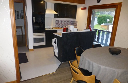 Cauterets Apartment | Bright apartment Maison Perce Neige, Wifi, Cure Rate
