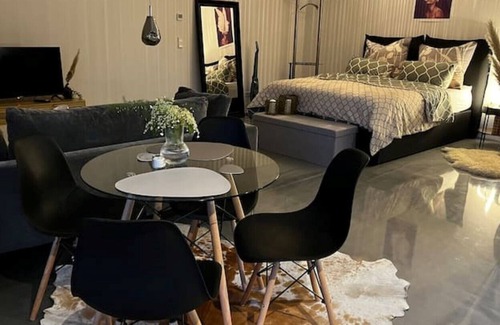 Offenburg Apartment | Bright apartment with terrace, central Offenburg