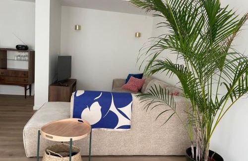 Sint-Amandsberg Apartment | Bright apartment with private parking near Ghent city centre