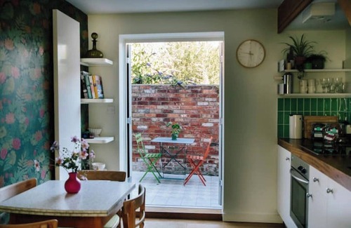 Oxford City Centre House | Bright & Charming 1 bed Townhouse in Jericho