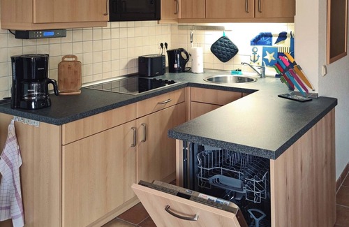 Zingst Apartment | Bright, comfortably furnished apartment directly on the dyke and beach