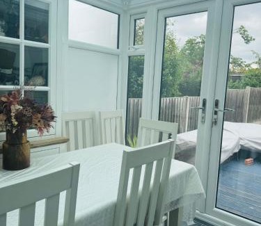 Kidbrooke with Hornfair House | Bright & Cosy SE London