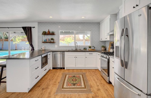 Paradise Villa | Bright, Cozy and Spacious Home w/Heated Pool and Spa. Pet Friendly!