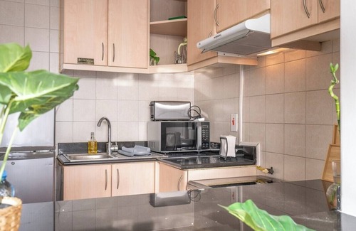 Discovery Gardens Apartment | Bright & Cozy Studio - Discovery Gardens Stay