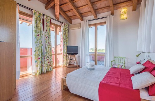 Dogana House | Bright detached house surrounded by rolling hills, 8 km from Rimini, 23 km from Riccione and 15 km f